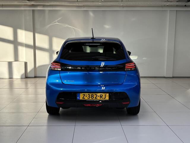 Peugeot e-208 EV Style 50 kWh Navigatie | Keyless | Stoelverwarming | Parkeersensoren achter | Android auto / Apple carplay