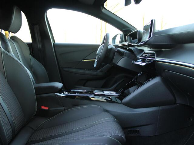 Peugeot e-208 EV GT 51 kWh | Apple Carplay / Camera / Climate
