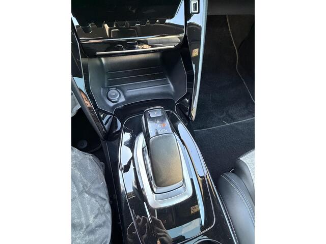 Peugeot e-208 EV GT 350 50 kWh SOH 95% | MULTIMEDIA | NAVIGATIE | AIRCO/ECC | APPLE CARPLAY/ANDROID AUTO | CRUISECONTROL | CAMERA | SPORT STOELEN | PARKEERSENSOREN |