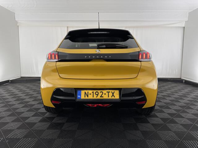 Peugeot e-208 EV Allure Pack 50 kWh (3-Fase-11kW) {SOH-89%} Aut.*HEATPUMP | LEATHER-FABRIC | FULL-LED | DIGI-COCKPIT | BLINDSPOT | CAMERA | AMBIENTLIGHT | NAVI-FULLMAP | LANE-ASSIST | KEYLESS | DAB | PRIVACYGLASS | HEATED-SPORTSEATS | CARPLAY | 16"ALU