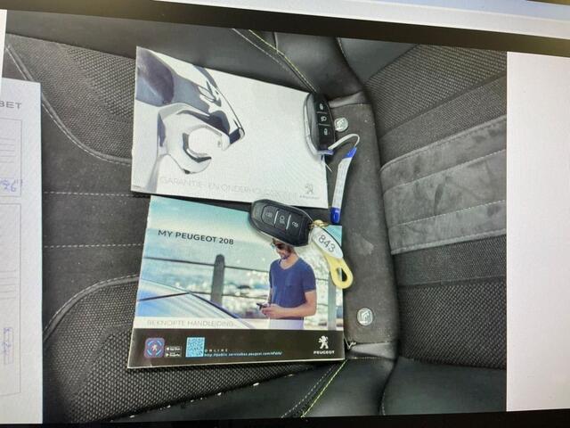 Peugeot e-208 EV GT Pack 50 kWh PANODAK / STOELVERW. / CAMERA / GROOT.NAVI