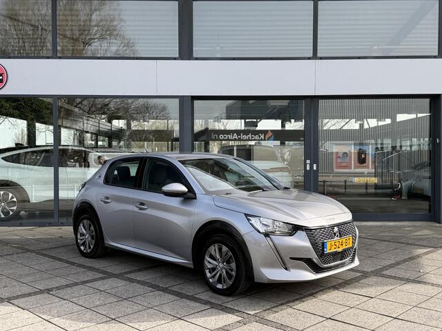 Peugeot e-208 Aut. EV Allure Pack | SoH 87% | Navi | Camera | Stoel Verarming |