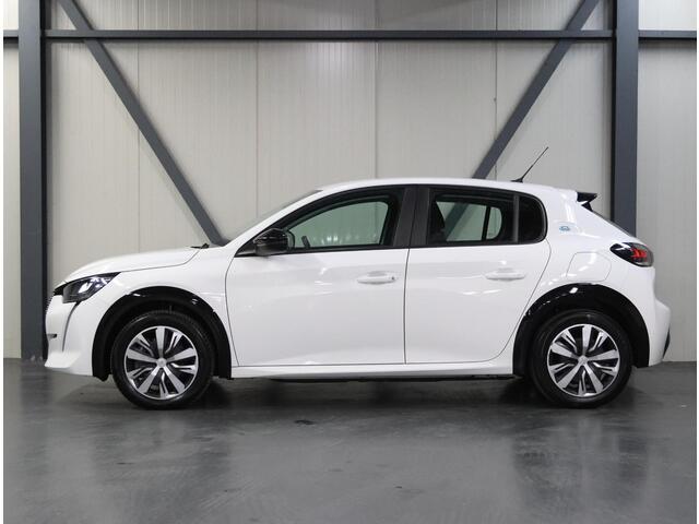 Peugeot e-208 EV Active 50 kWh 136PK | 1ste eigenaar | ACCURAPPORT % | AppleCarplay/Android Auto | Navigatie | AUTOMAAT | Isofix | Armsteun | Climate Control | Cruise Control | Keyless | DAB Radio |
