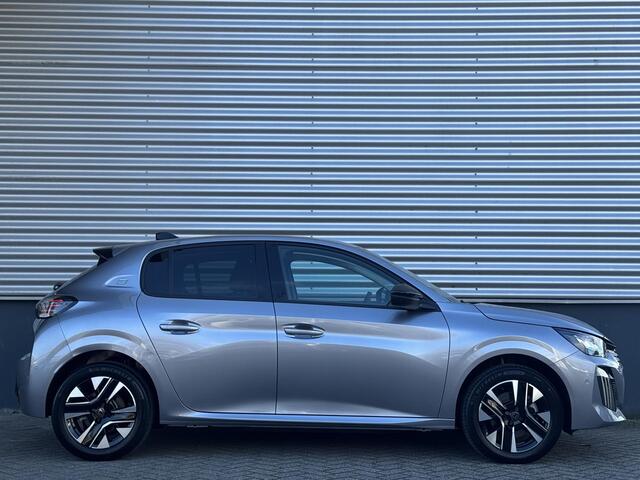 Peugeot e-208 Allure Avantage EV 51kWh 156pk AUTOMAAT | WARMTEPOMP | CAMERA | ADAPTIVE CRUISE | DODEHOEKBEW. |