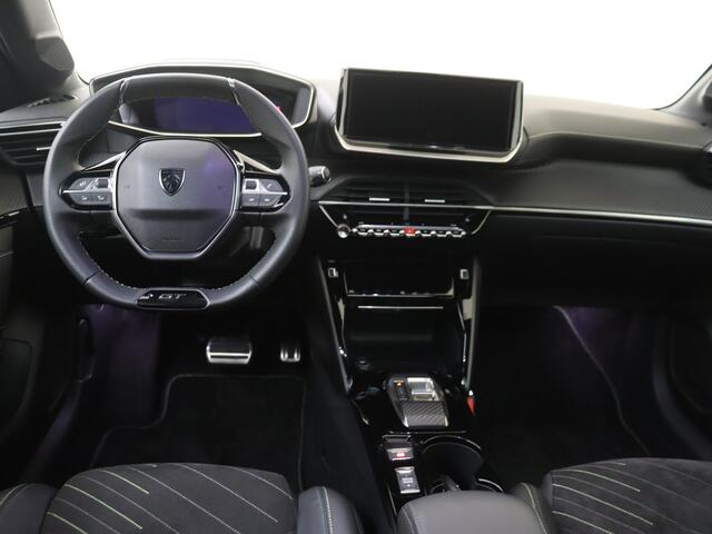 Peugeot e-208 EV GT 51 kWh | Alcantare Executive Pakket | Camera | Carplay | Adapt. Cruise |