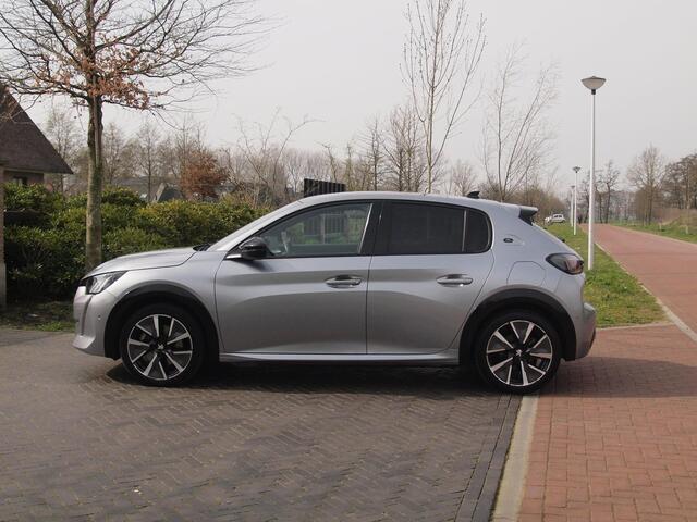 Peugeot e-208 EV GT 350 50 kWh | SOH 91% | Panoramadak | Camera | Apple Carplay | Cruise Control |