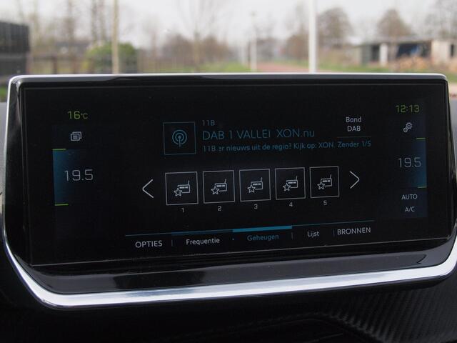 Peugeot e-208 EV GT 350 50 kWh | SOH 91% | Panoramadak | Camera | Apple Carplay | Cruise Control |