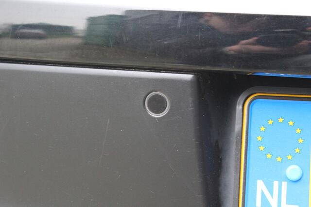 Peugeot e-208 EV Active 50 kWh | Incl. 12 maanden garantie | Parkeersensoren | Apple carplay/Android auto | Climate control | Cruise control | Lichtmetalen velgen | Navigatie