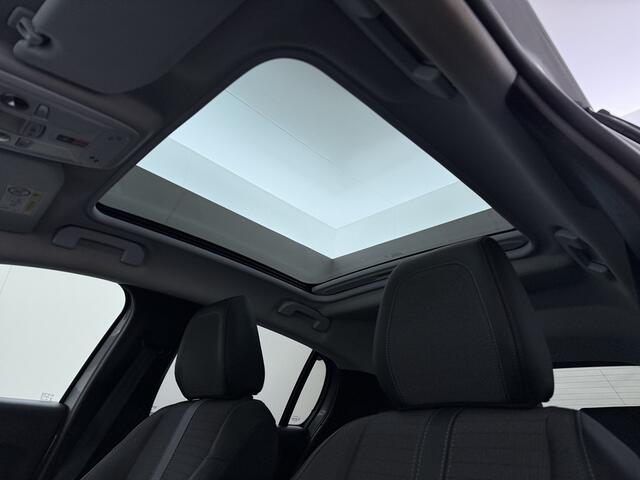 Peugeot e-208 EV SOH 92,5% Panoramadak Stoelverwarming 3D-Navi 360°Camera Apple Carplay Android Auto Ecc Cruise Control Pdc Keyless 50kWh Allure Led Lmv Privacy Glas Isofix DAB+ Bluetooth Regen-Lichtsensor Lane Assist Dealeronderhouden Origineel Nederlandse Auto