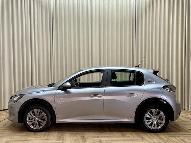 Peugeot e-208 EV Active Pack 50 kWh *3 Fase Laden* Org.NL! / Apple Carplay / Cruise Control / Camera / PDC