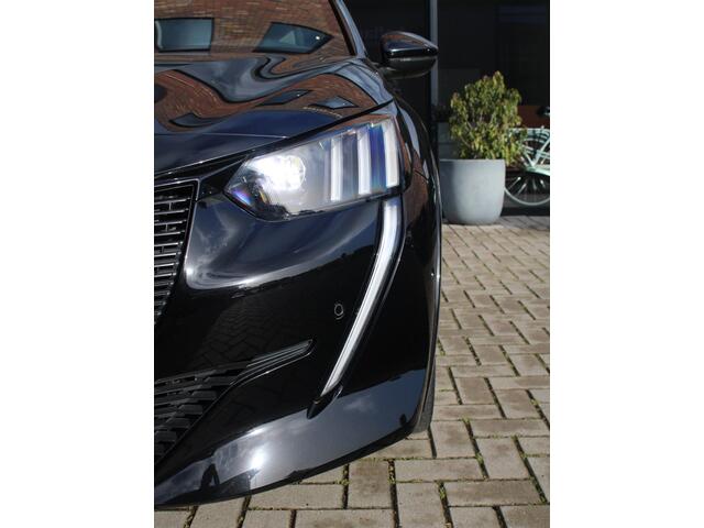 Peugeot e-208 EV GT 350 50 kWh Stoelverwarming, Adaptieve cruise control, Navigatie.