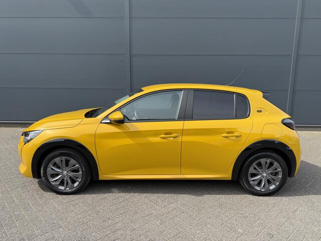 Peugeot e-208 Active Pack 50 kWh (Automatische Airco - LED - Navigatie - Apple Carplay - Keyless Start - Lichtmetalen Velgen)