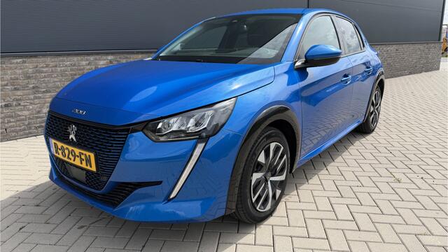Peugeot e-208 EV Allure 50 kWh SOH 91% / Camera / Navigatie / DAB