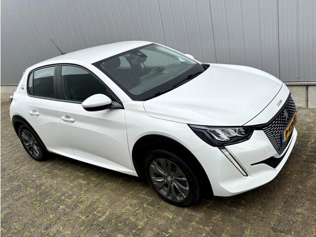 Peugeot e-208 EV BLUE LEASE ACTIVE 50 kWh 3 FASE SOH100%