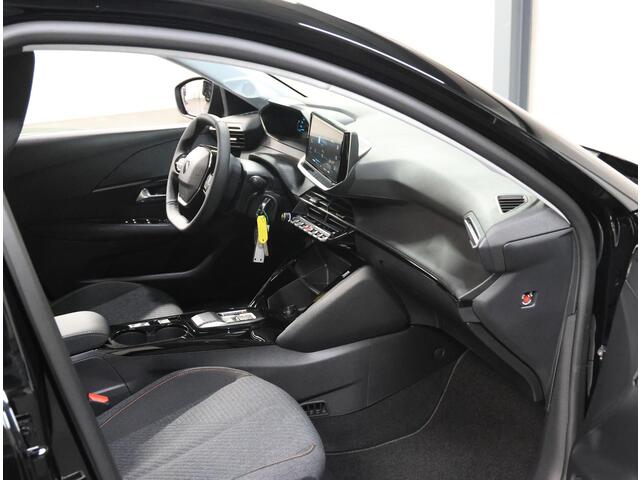 Peugeot e-208 EV Style Avantage 51 kWh 156PK | 1ste eigenaar | AppleCarplay/AndroidAuto | Parkeersensoren | LED | Lederen Stuurwiel | Airco | Cruise Control | Isofix |