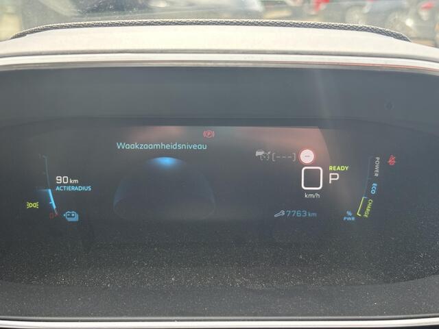 Peugeot e-208 EV GT 50 kWh | 7800 KM | Stoelverwarming | Adaptive Cruise | Dodehoeksensoren | LM Winterset