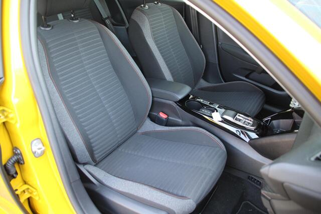 Peugeot e-208 EV Active 50 kWh Automaat SOH 96.6% Airco Cruise Carplay dealer onderhouden