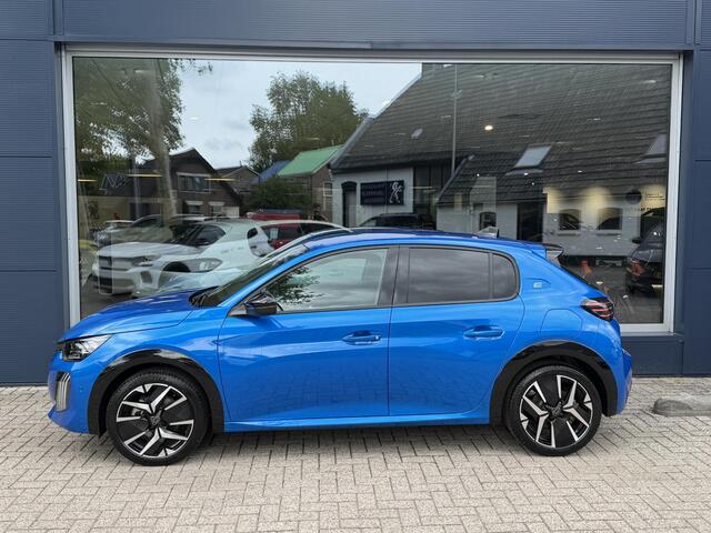 Peugeot e-208 EV GT Avantage 51 kWh 156 PK | Nieuwe Auto | Tot 8 jaar Garantie | Alcantara Stoelen met Verwarming en Massage | Navigatie | Adaptieve Cruise Control | 360 Graden Camera | Full LED Verlichting | 400 Km WLTP Range | 17" Lichtmetalen Velgen | Parkeersensore