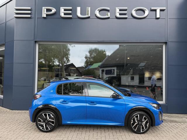 Peugeot e-208 EV GT Avantage 51 kWh 156 PK | Nieuwe Auto | Tot 8 jaar Garantie | Alcantara Stoelen met Verwarming en Massage | Navigatie | Adaptieve Cruise Control | 360 Graden Camera | Full LED Verlichting | 400 Km WLTP Range | 17" Lichtmetalen Velgen | Parkeersensore