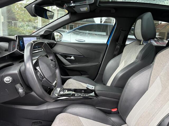 Peugeot e-208 EV GT 350 50 kWh | Panorama | Dodehoekdetectie | Navigatie | Full LED | Stoelverwarming | Adaptieve Cruise Control