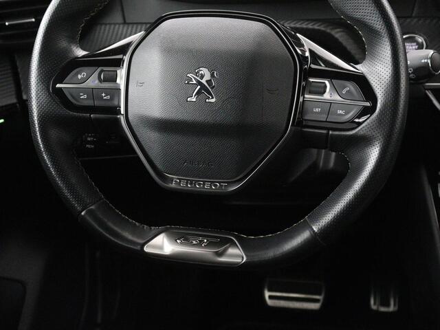 Peugeot e-208 EV GT 350 50 kWh | SOH 89,8% | Half leder | Camera | Carplay | Navigatie | Side Assist | Sportstoelen | Full LED | Parkeerhulp | DAB | Climate control | Bluetooth | Cruise control