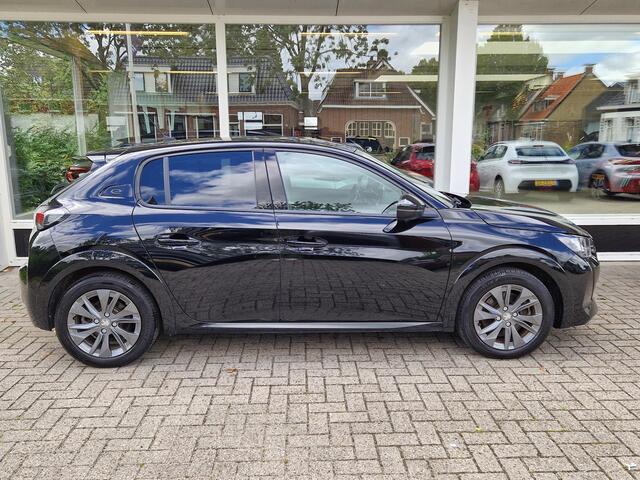 Peugeot e-208 EV Allure Pack 50 kWh | Navigatie | Stoelverwarming | Climate & Cruise Control | Digitale cockpit | Applecarplay/Android Auto |