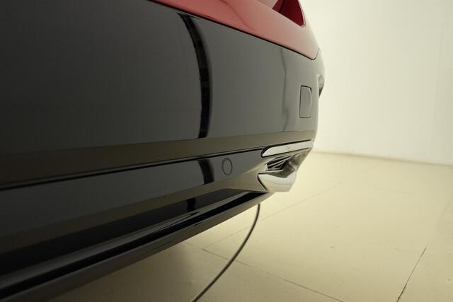 Peugeot e-308 SW GT EV 54 kWh | 360 graden camera's | Sportuitvoering | Adaptive cruise | Elektrische achterklep | Stuurverwarming | Afneembare trekhaak | Hill hold | Dodehoekdetectie | Climate control