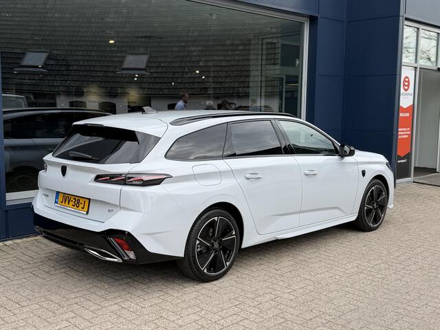 Peugeot e-308 SW GT Avantage EV 54 kWh | Nieuwe Auto | Tot 8 jaar Garantie | Tot 420 Km WLTP | Alcantara Executive Pack | 360 Graden Camera | Navigatie | Stoelverwarming & Massage | Warmtepomp | Draadloze Telefoonlader | Keyless Entry | Elektrische Kofferklep | 18" Lic