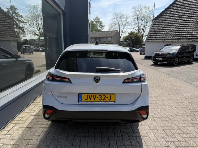 Peugeot e-308 SW Style EV 54 kWh | Nieuwe Auto | Tot 8 jaar Garantie | Tot 420 Km WLTP | Navigatie via Telefoon | Warmtepomp | 18" Lichtmetalen Velgen | Adaptieve Cruise Control met Drive Assist | Full LED Verlichting | Apple Carplay/Android Auto.
