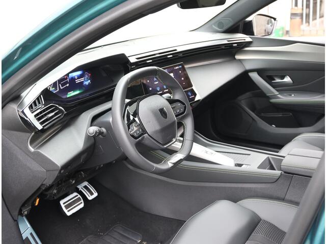 Peugeot e-308 SW GT EV 54 kWh | AGR stoel | Stoelverwarming | Camera | Navigatie | Automatische achterklep
