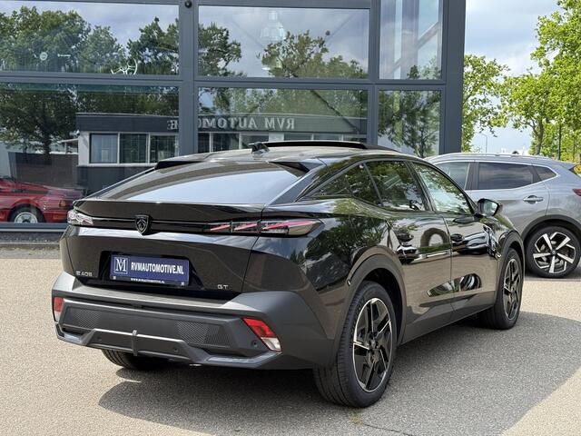 Peugeot e-408 GT 58 kWh NIEUWE AUTO 13KM!| FULL OPTION| PANO| FOCAL AUDIO| 360 CAMERA| ELEKTRISCHE ACHTERKLEP| ELEK. STOELEN| STOEL + STUURVERWARMING MET MASSAGE|