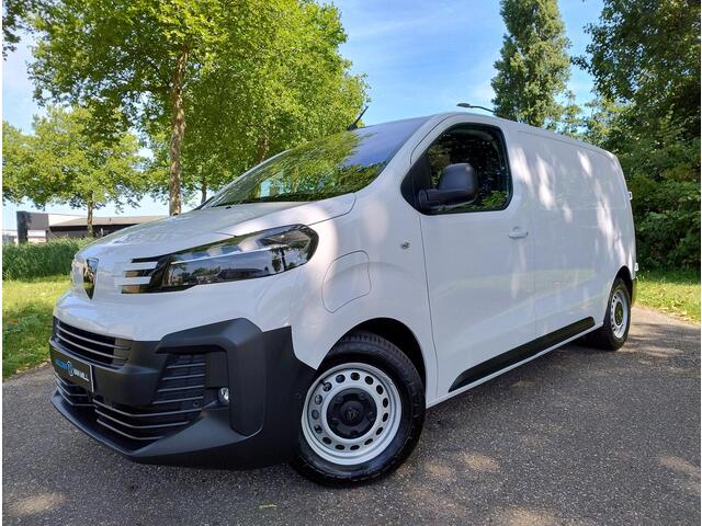 Peugeot e-Expert L2 75 kWh AUTOMAAT | LED koplampen | Climate control | Keyless entry | Dode hoek detectie | Achteruitrijcamera | Parkeersensoren voor en achter | Multimedia | Carplay | NAVI | Digital cockpit | Licht- en regensensor | Mistlampen | Bestuurdersstoel comfort