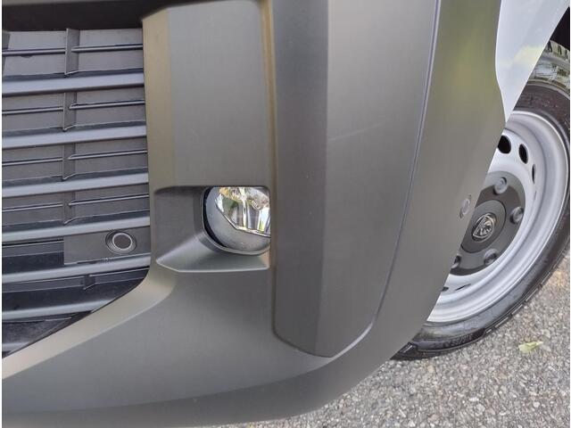 Peugeot e-Expert L2 75 kWh AUTOMAAT | LED koplampen | Climate control | Keyless entry | Dode hoek detectie | Achteruitrijcamera | Parkeersensoren voor en achter | Multimedia | Carplay | NAVI | Digital cockpit | Licht- en regensensor | Mistlampen | Bestuurdersstoel comfort