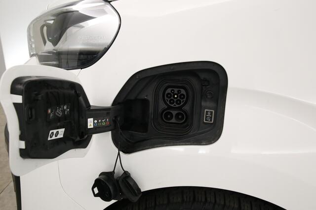 Peugeot e-Expert 75 kWh L3H1 Innovation | SOH 93% | Snelladen | 360° | Clima | 3-Zits | HuD | Trekh. | Cruise | Stoelverw. | Carplay