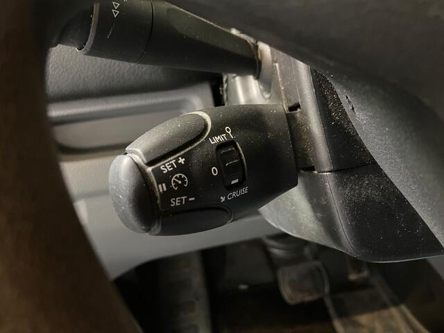 Peugeot e-Expert Standard Asphalt 50 kWh