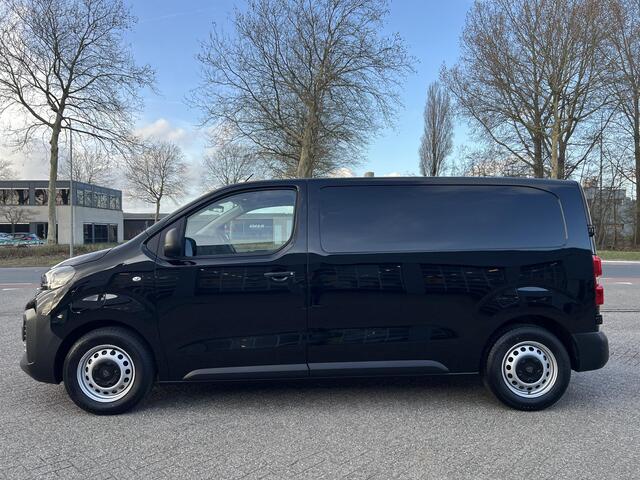 Peugeot e-Expert L2 75 kWh 136pk | 8 jaar garantie | 0% financial lease | NAVI | Apple Carplay | Android Auto | Parkeersensoren voor- en achter | Achteruitrijcamera | Dode hoek detectie | Mistlampen | Licht- en regensensor | Automatische verlichting | Digital cockpit | Tu
