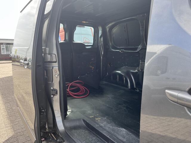 Peugeot e-Expert Standard Asphalt 75 kWh Cruise Control | Blind Spot Assist | Apple CarPlay