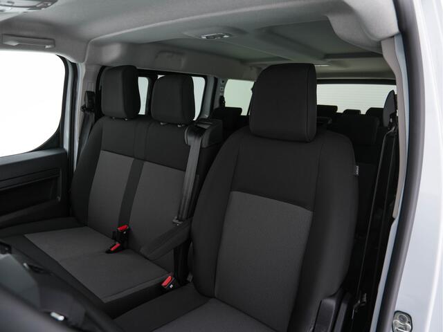 Peugeot e-Expert Long 75 kWh Facelift [ 9-Pers. ] [ 3-Fase-11 kW] (INCL-BTW) *NAVI-FULLMAP | CAMERA | DIGI-COCKPIT | COMFORTSEATS | DAB | PRIVACY-GLASS | SHIFTPADDLES | AIRCO | CRUISE | PDC*