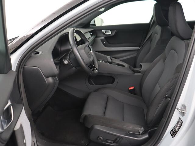 Polestar 2 Long Range Single Motor 78 kWh | Panoramadak | Harman/Kardon Audio | Carplay | Stoelverwarming | Camera | LED koplampen | LMV 19 |