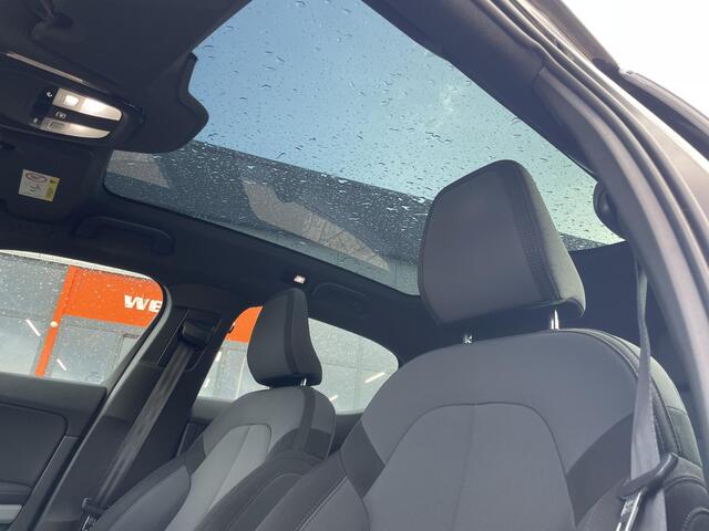 Polestar 2 Long Range Dual Motor Launch Edition 78kWh | Harman Kardon | Panoramadak | 360° Camera | Elektrische Stoelen met Geheugen | CarPlay | LED | 19 Inch | 94.096 Km