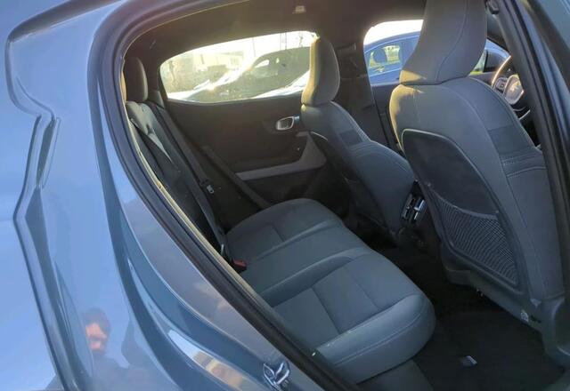 Polestar 2 Long Range Dual Motor Launch Edition 78kWh | Panoramadak | Stoelverwarming | Stuurverwarming | Harman Kardon | Memory Seat | 360 Camera | Keyless | Apple Carplay | BTW | LED |