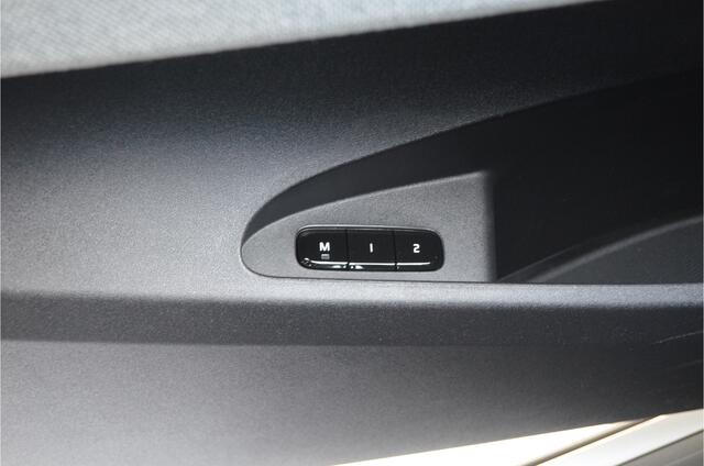 Polestar 2 Long Range Dual Motor Launch Edition 78kWh Trekhaak | Panoramdak |