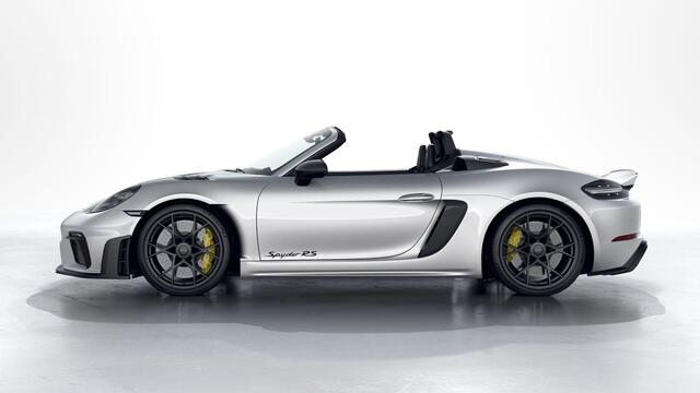 Porsche 718 Spyder RS