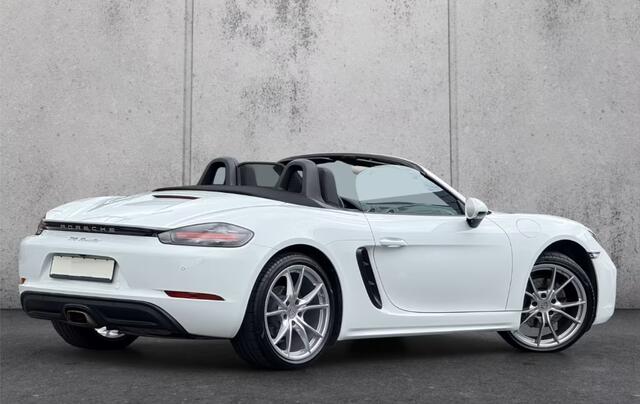 Porsche 718 Boxster 2.0 PDK 300 PK ACC PCM Navi Camera Stuur en Stoelverwarming 20 Inch