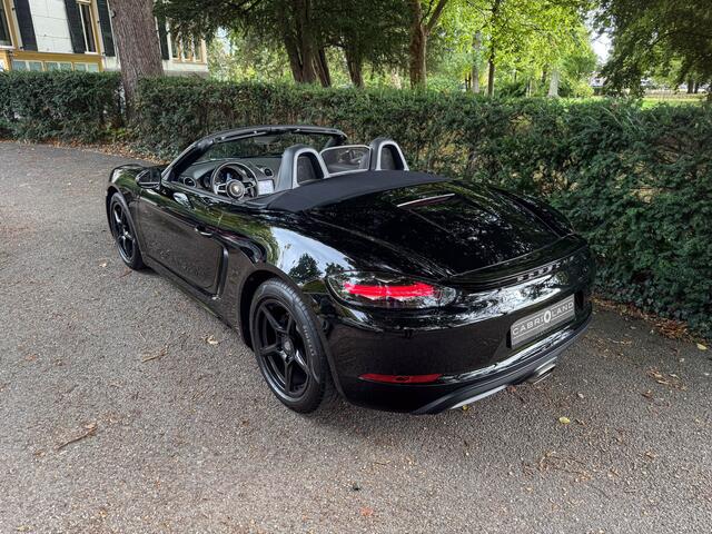 Porsche 718 Boxster 300PK