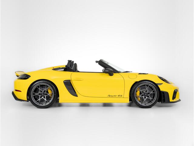 Porsche 718 Spyder RS