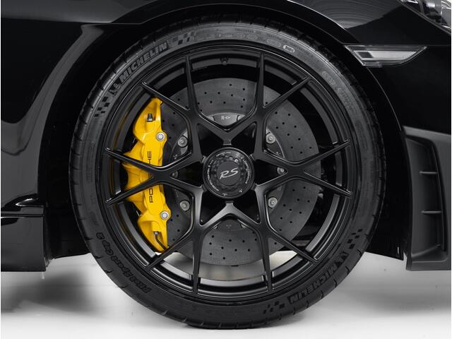 Porsche 718 Spyder RS