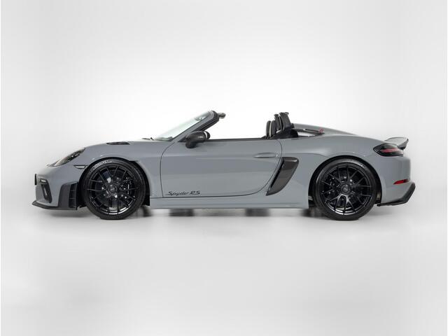 Porsche 718 Spyder RS