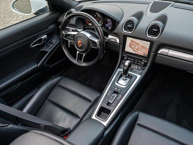 Porsche 718 Boxster 2.0 Apple CarPlay PDLS