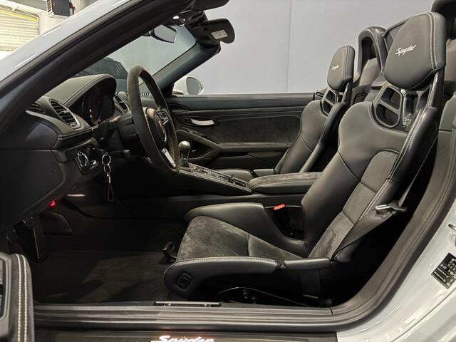 Porsche 718 Spyder 4.0 PCCB | Bose | Bucketseats
